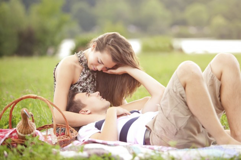 picnic romantic date