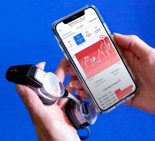 FORM Swim App and Goggles Tracking Heart Rate
