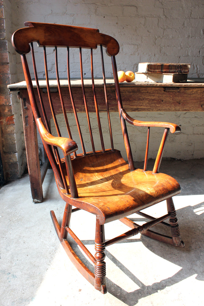 A Superb Mid 19thc Elm Boston Rocking Chair Doe Hope