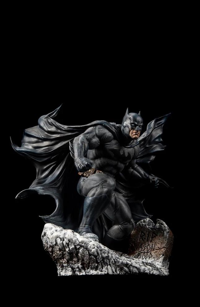 Batman HUSH 1/6 Scale Statue - Spec Fiction Shop