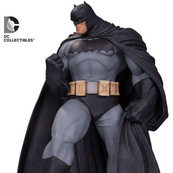 DC Designer Series Dark Knight III Batman Mini-Statue (Andy Kubert) by -  Spec Fiction Shop