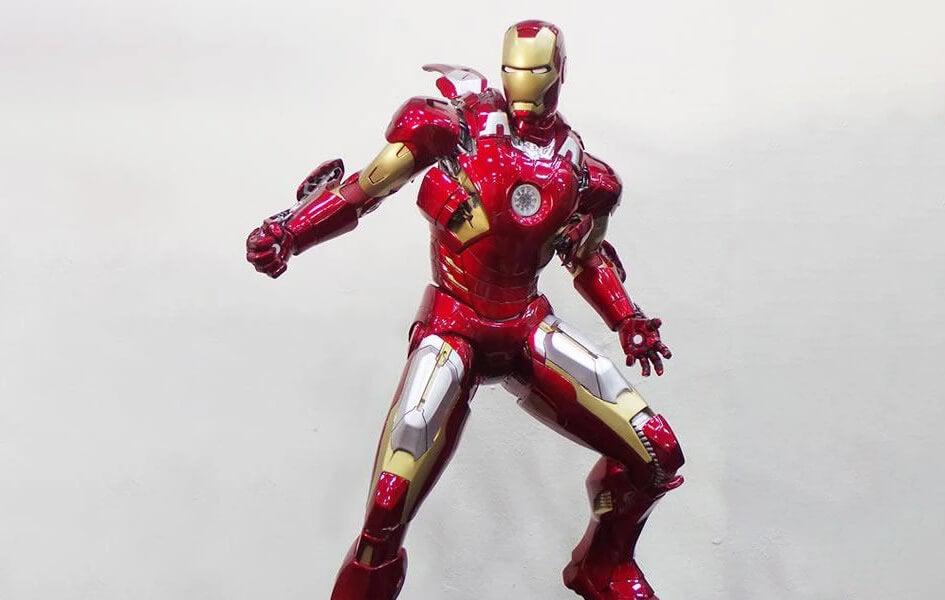 iron man mark 1 statue