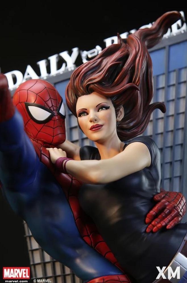 Mary Jane & Spider-Man 1/4 Scale Statue by XM STUDIOS - Spec Fiction Shop