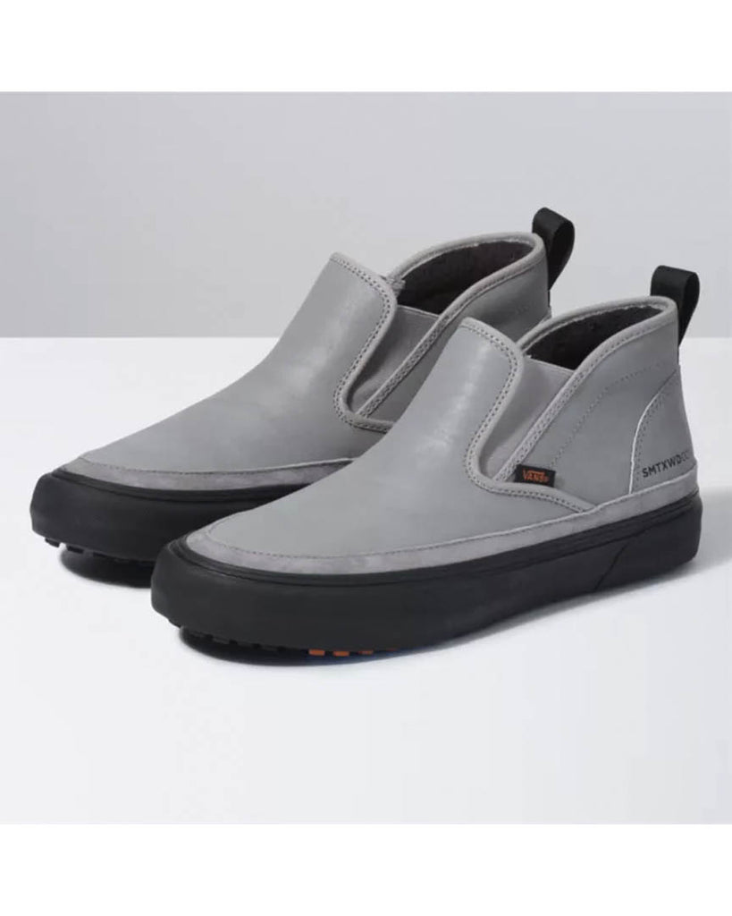 vans slip on mid