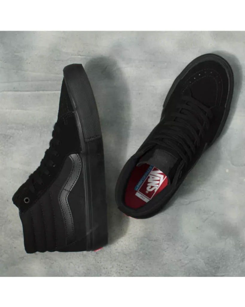 sk8 hi pro blackout