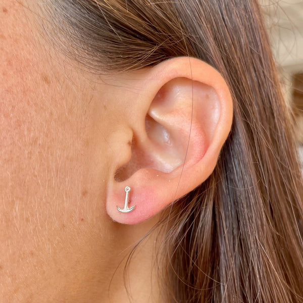 Medium Anchor Earrings – The Golden Cleat