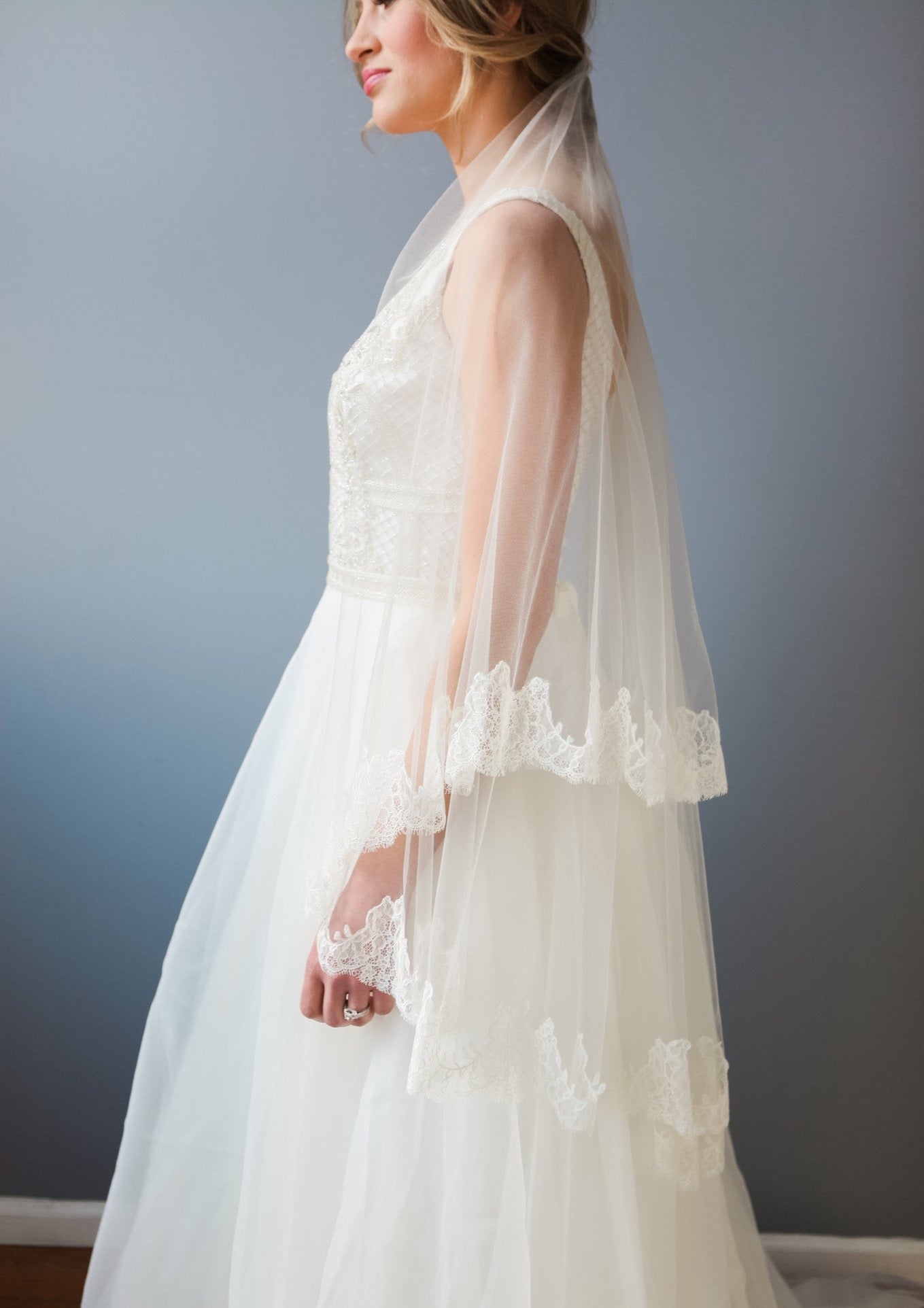 lace lined veil