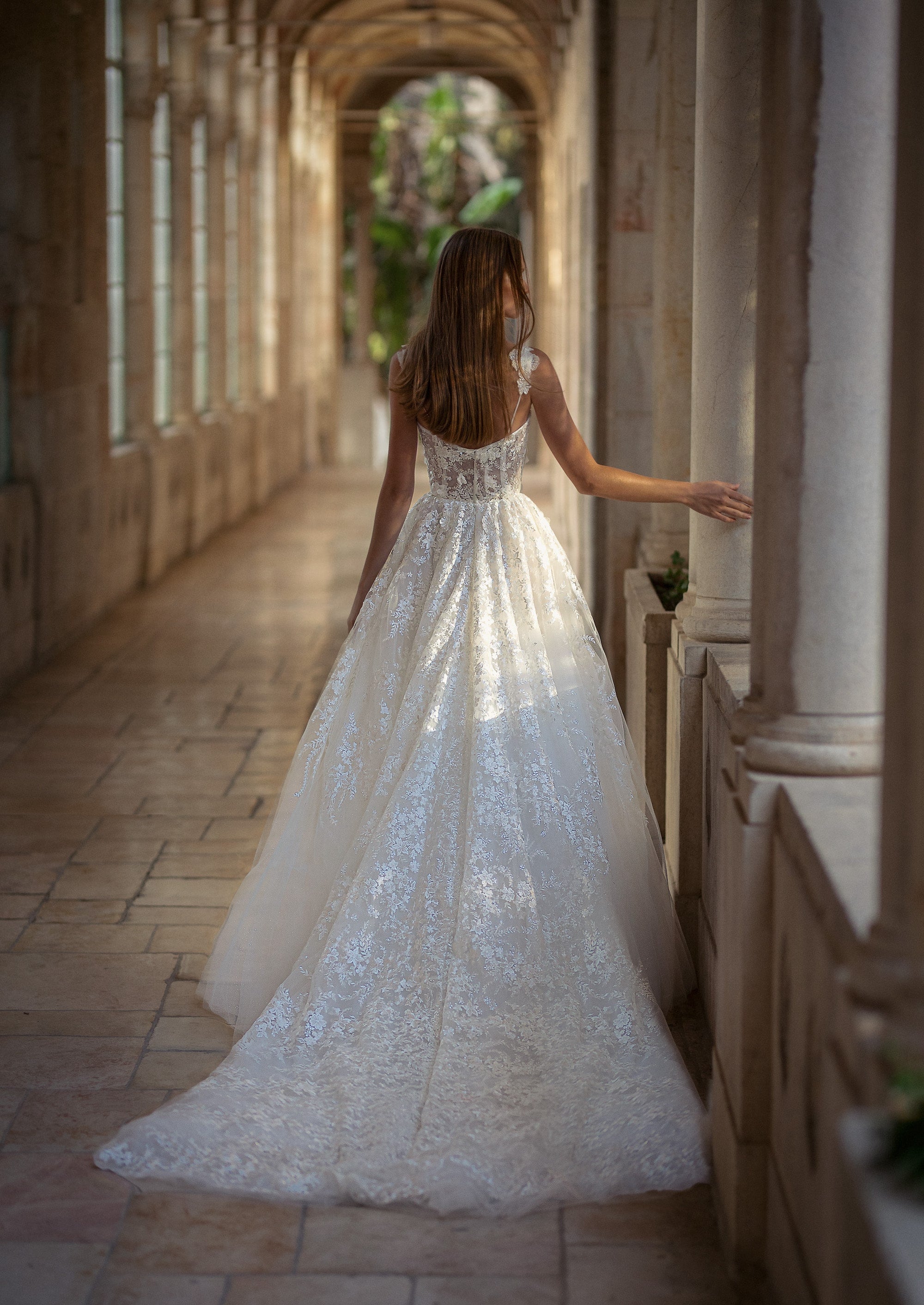 Sleeveless Scoop Neckline Ball Gown Wedding Dress With, 50% OFF