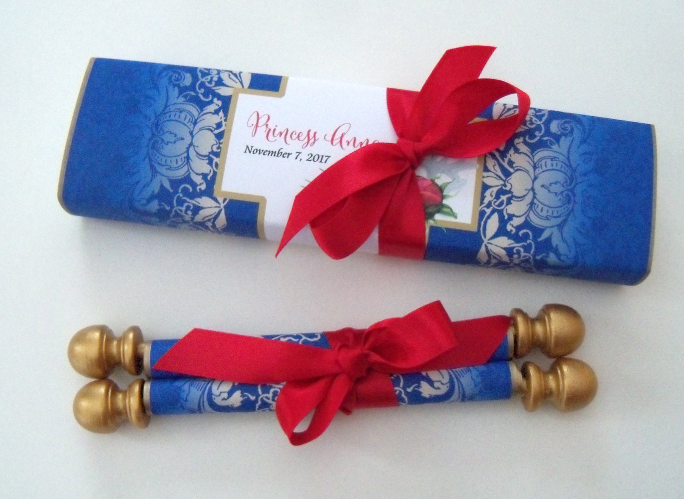  cardsandscrolls Boxed Scroll Invitations with Free Personalized  Printing (Set of 20 pcs) (Cream/Gold) : Home & Kitchen