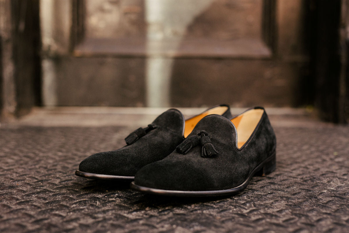 The Chaplin Tassel Loafer - Nero Suede