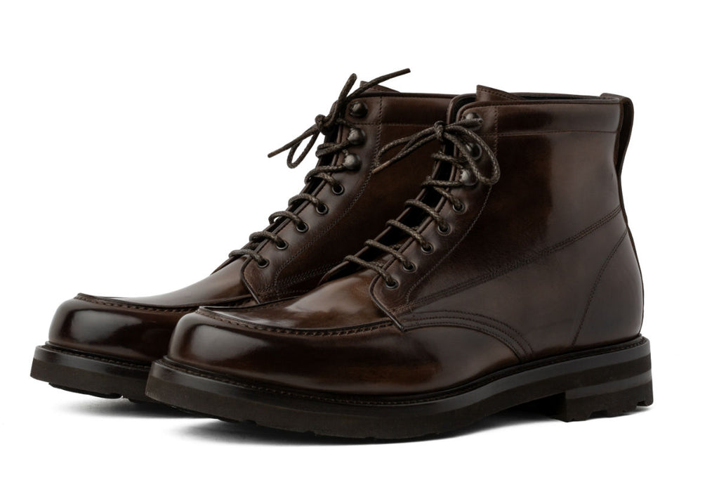 brown blundstone boots