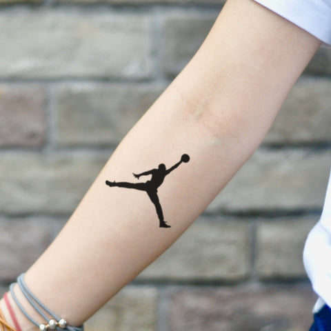 Chronic Ink Tattoo  Toronto Tattoo Michael Jordan portrait tattoo done by  Kevin  Portrait tattoo Portrait Tattoos gallery