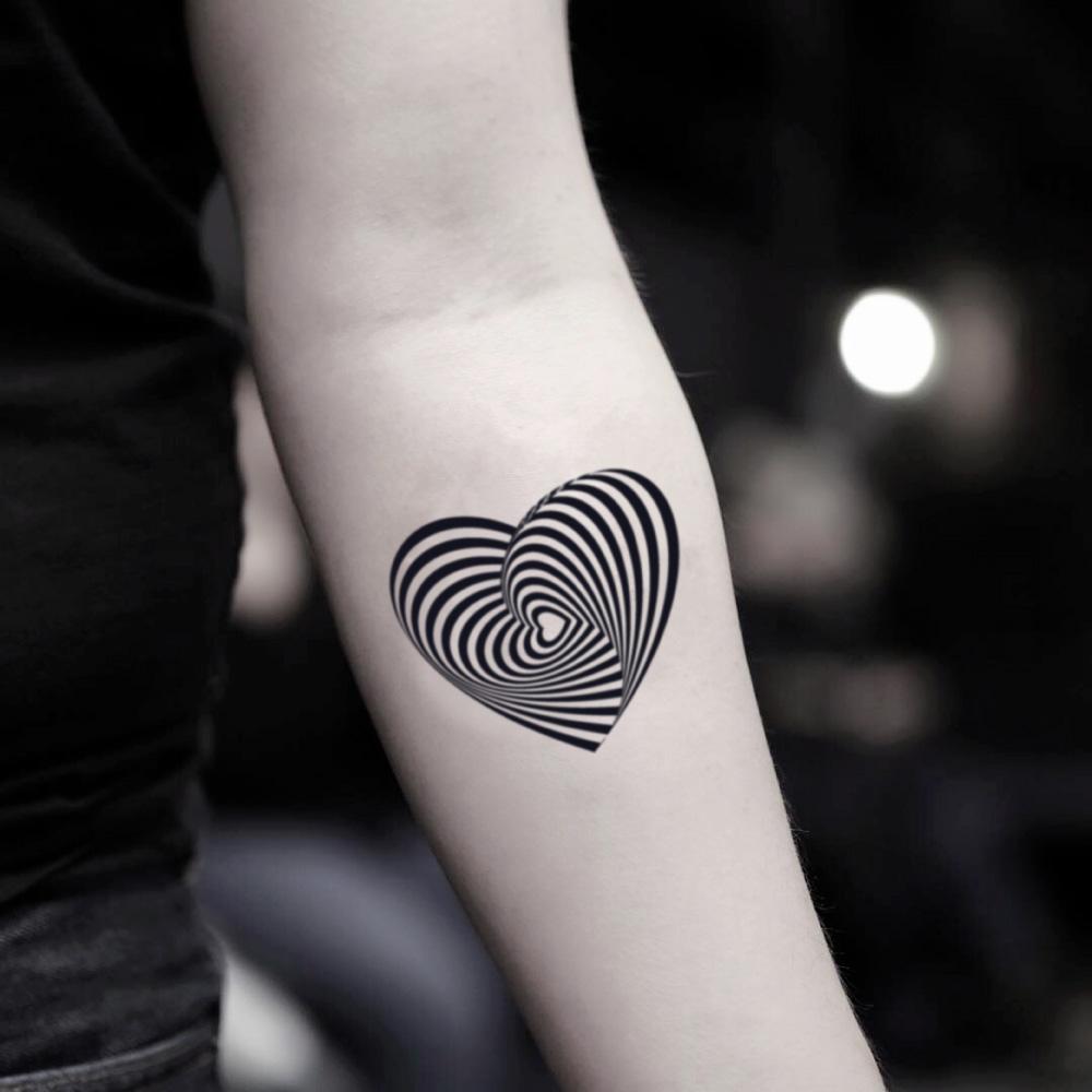 Optical illusion tattoo that looks like blinking eye leaves viewers  gobsmacked  Daily Star