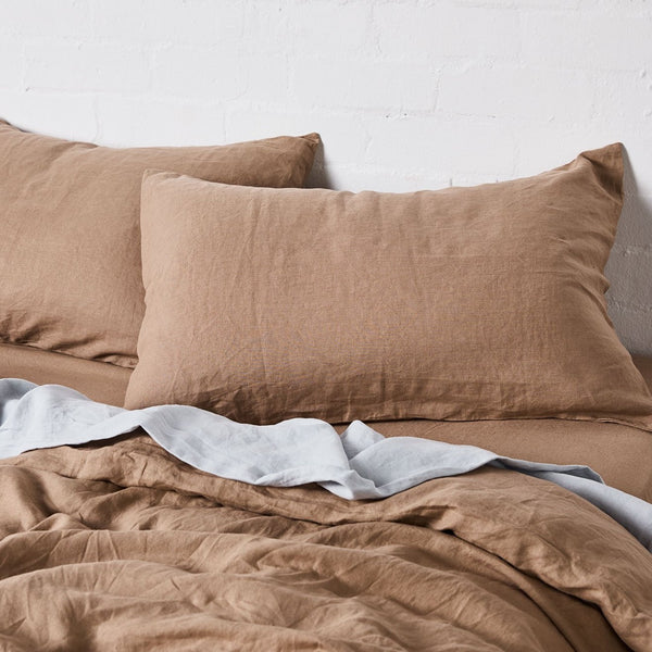 IN BED x Unyoked 100% Linen Duvet Set in Chestnut