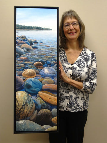 Karen Richardson with her painting Simply Superior