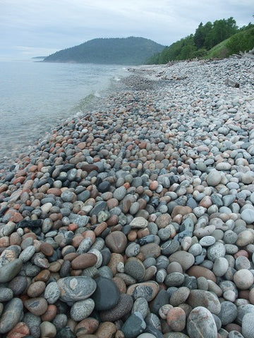 Photo of Pebble Beach (view westwards) at Marathon, Ontario by Karen Richardson