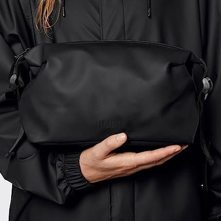 Rains Messenger Black Backpack | Black backpack, Black leather bags,  Backpacks