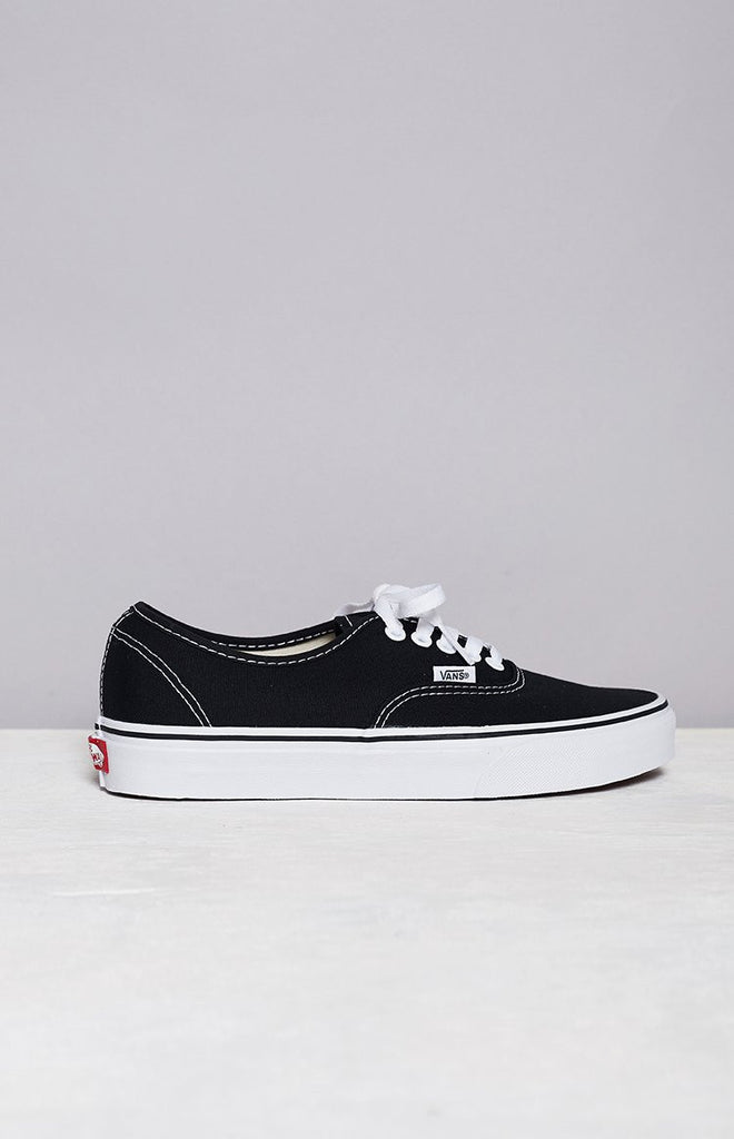 Vans Authentic Sneaker Black And White – Beginning Boutique
