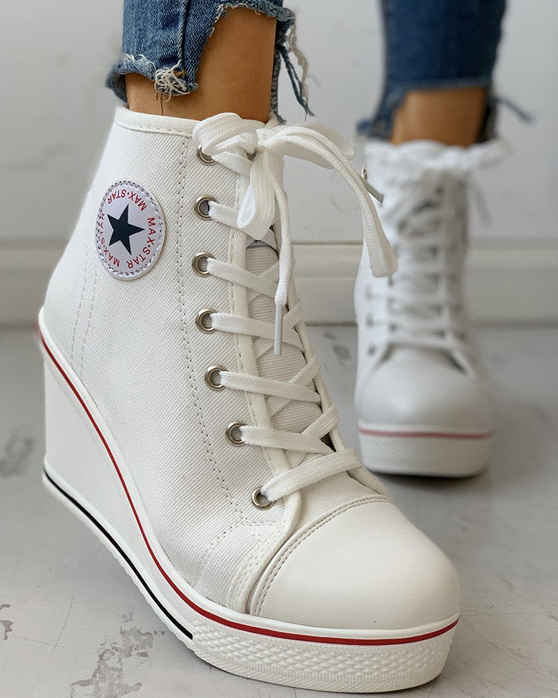 eyelet lace up sneakers
