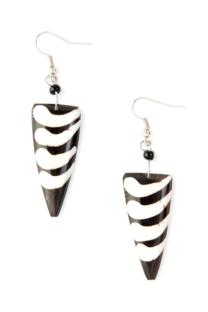 Authentic African Hand Made Cow Bone Fray Fishhook Earrings (Kenya) – The  Black Art Depot