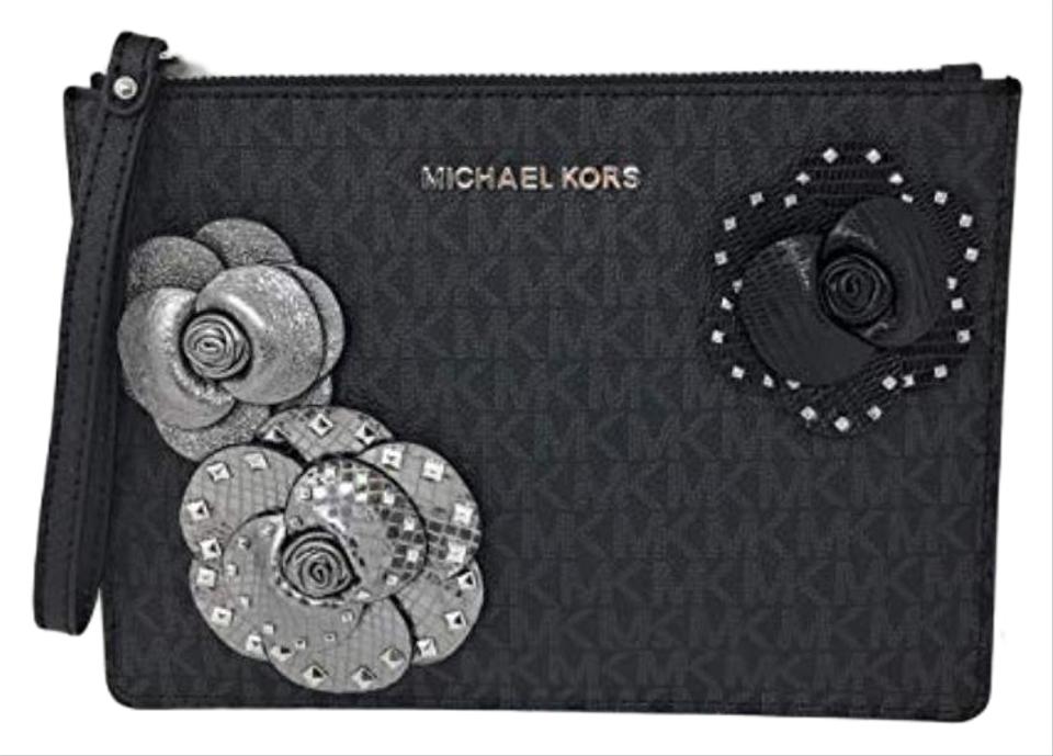 michael kors wristlet canada