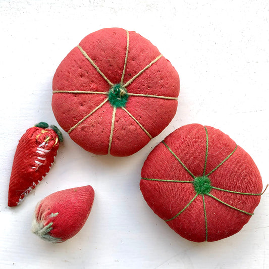 Vintage Handmade Strawberry Felt Sewing Pin Cushion 5.5 x 3.5