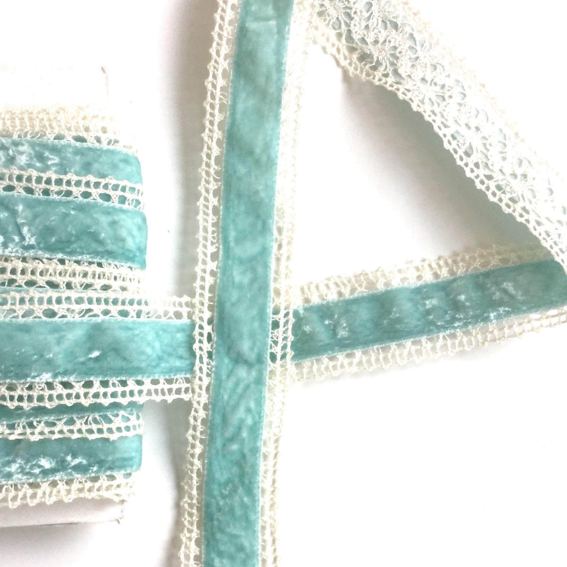 aqua lace ribbon