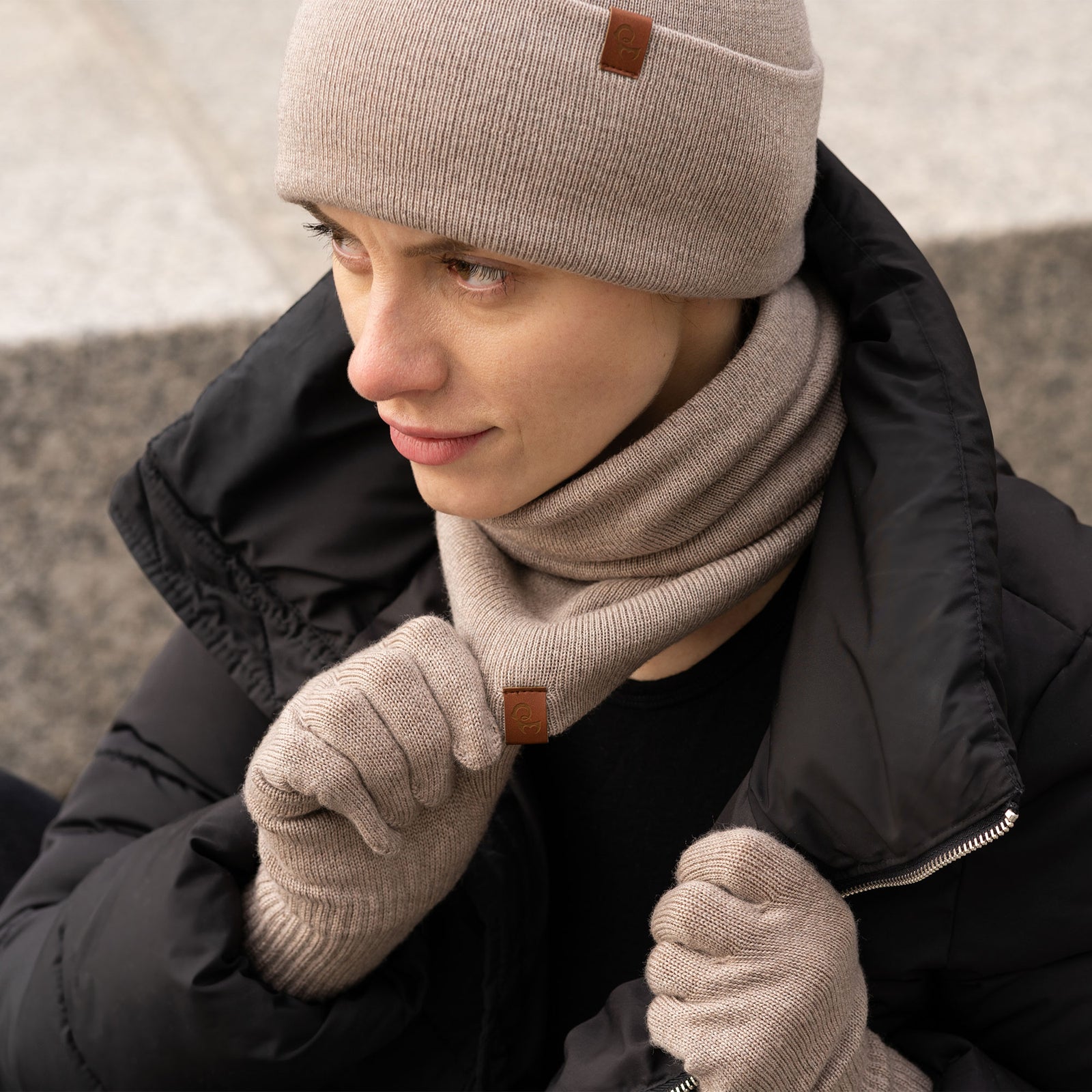 Ensemble tuque, cache-cou et gants||Gloves, beanie and gaiter tripack