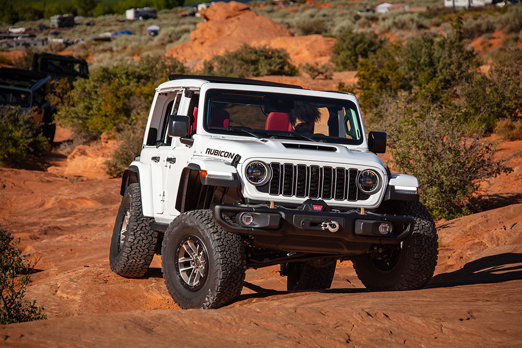 Jeep Wrangler Two-Door Gets Bigger and Badder with New 35-Inch Tire Option-2