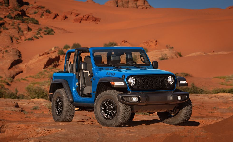 Jeep Wrangler Two-Door Gets Bigger and Badder with New 35-Inch Tire Option