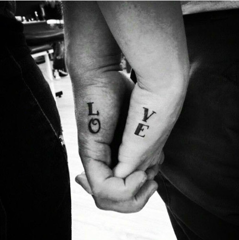 Tatouages de couple LO - VE