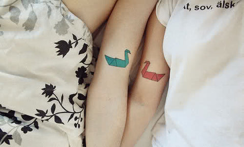  Tatouages de couple origami