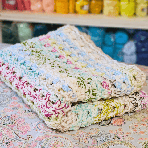 Scraptastic Confetti Cakes Bed Runner - Secret Yarnery