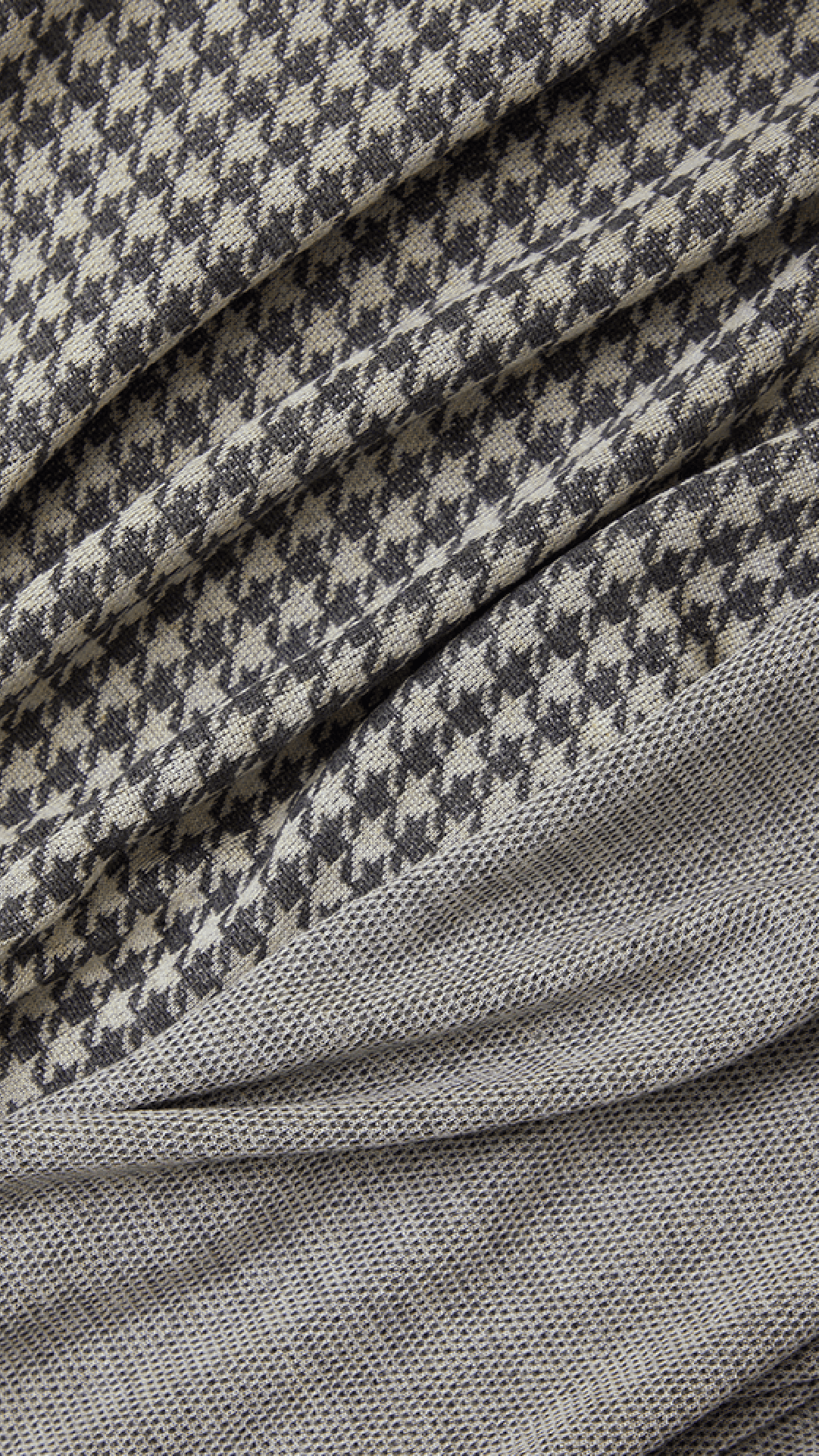 Close up image of double-knit Stormy Houndstooth print