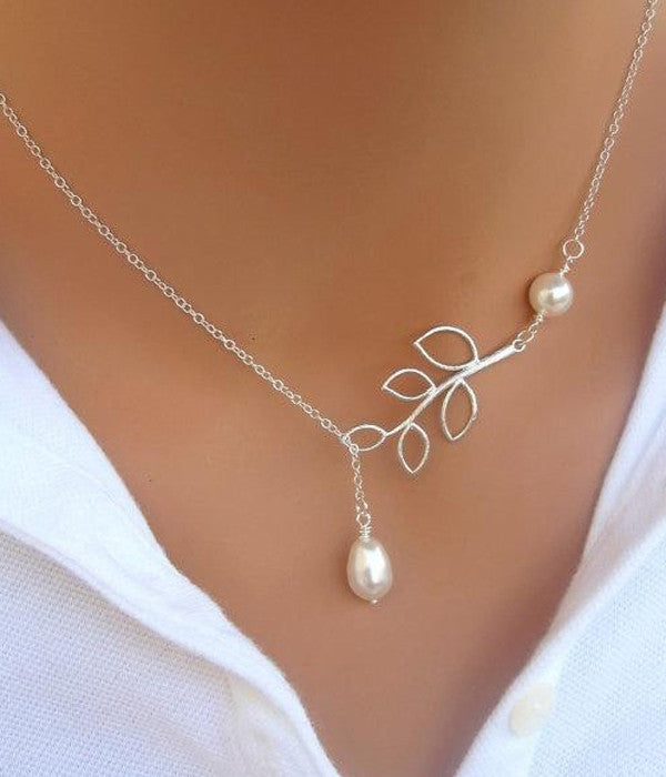 Swarovski Pearl and Leaf Lariat Necklace