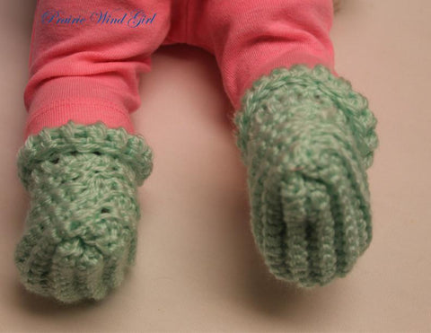 Prairie Wind Girl Bitty Baby/Twin Baby Dagmar Hat and Booties Crochet Pattern larougetdelisle