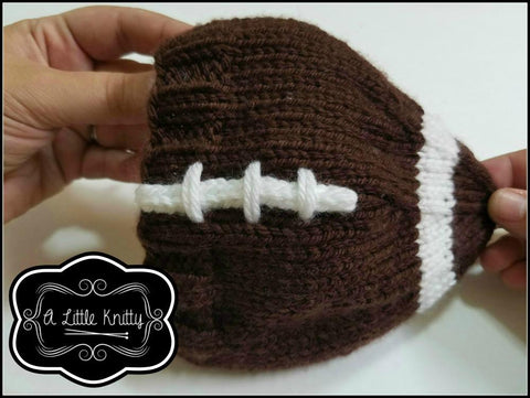 A Little Knitty Knitting Game Day Football Hat Knitting Pattern larougetdelisle