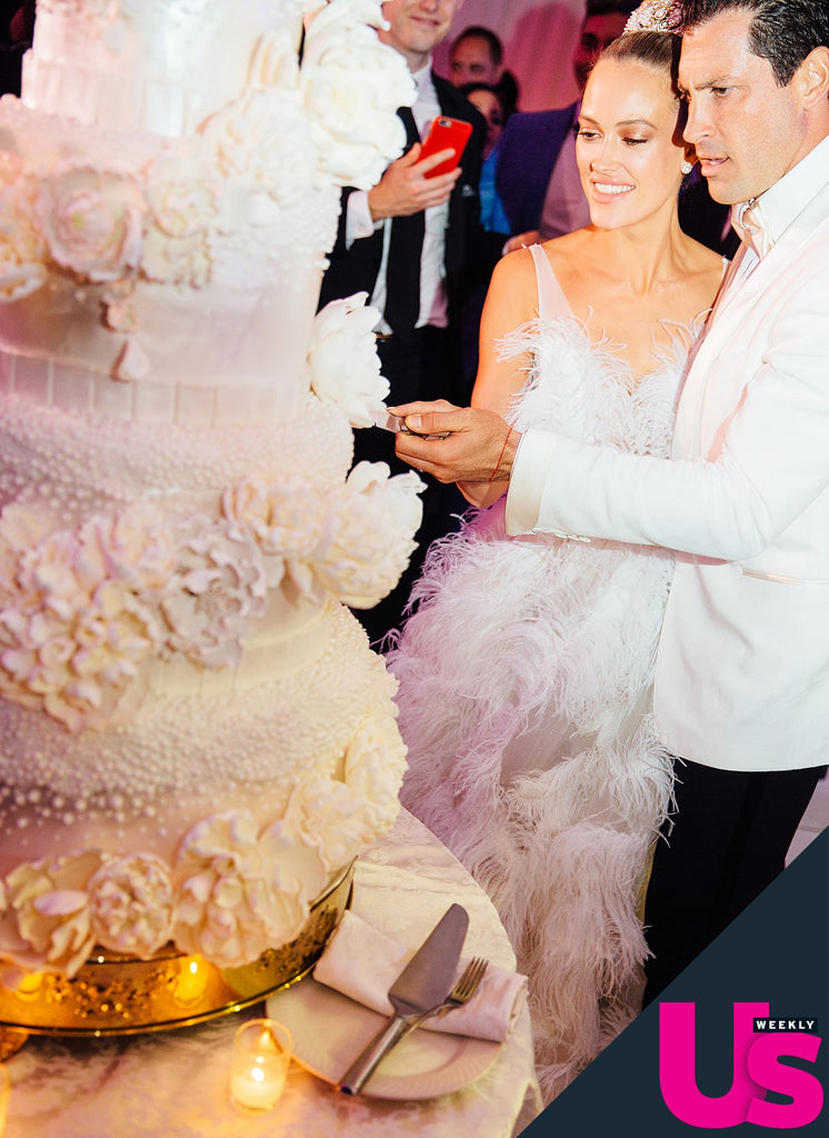 Peta Murgatroyd and Maksim Chmerkovskiys Stunning Wedding Cake