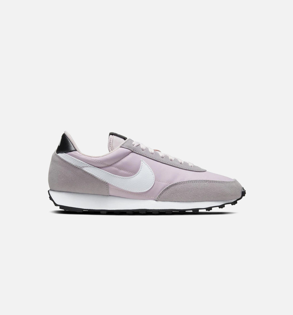 nike lifestyle sneakers womens