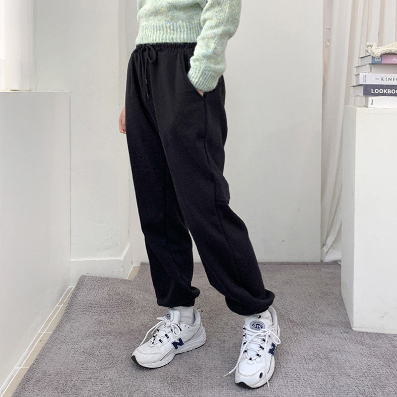 4DLOOK Down The Lane Jogger Pants | on Sthsweet | Korean Fashion