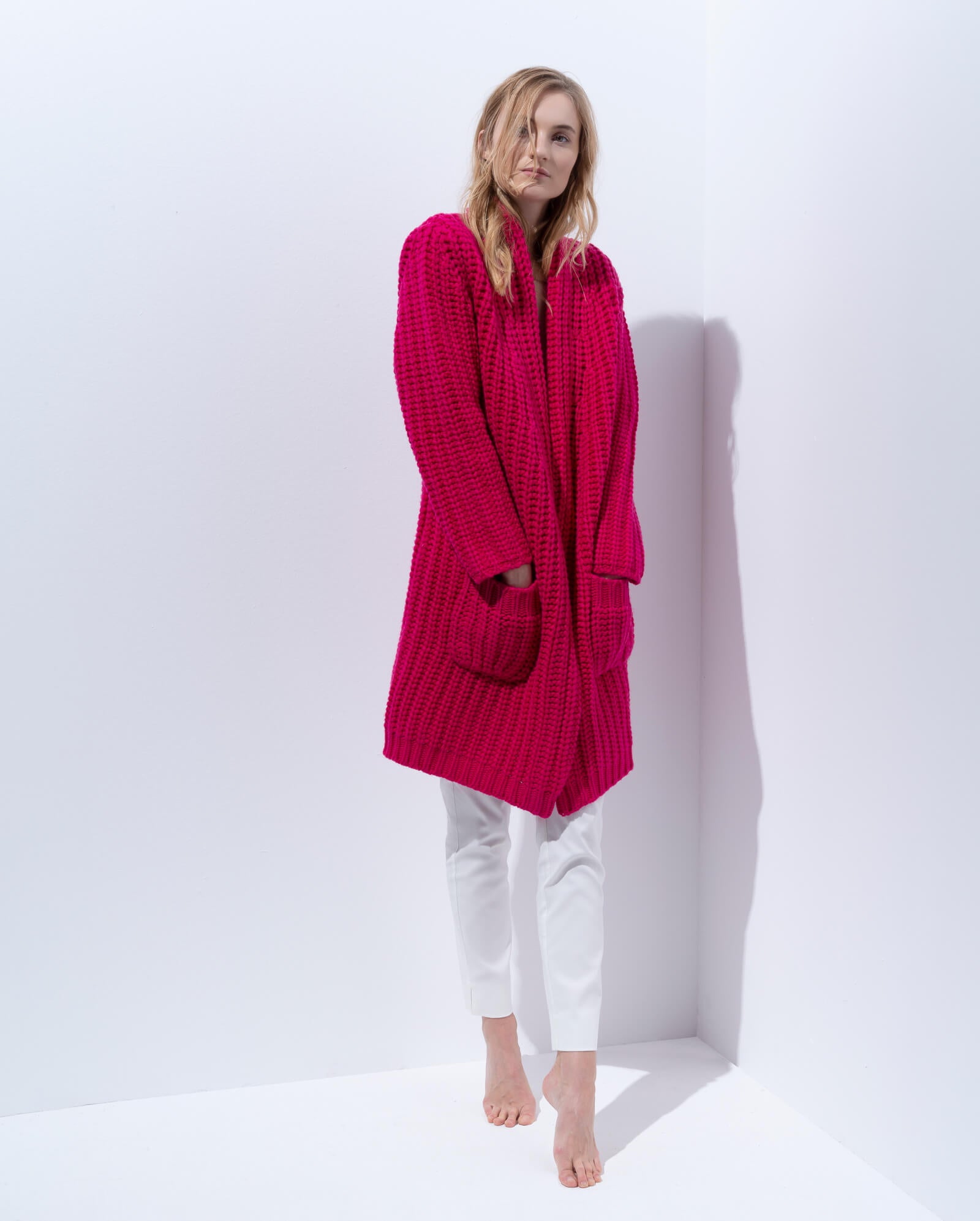 Roter Cashmere-Cardigan von Stephan Boya bei ADAM/EVE