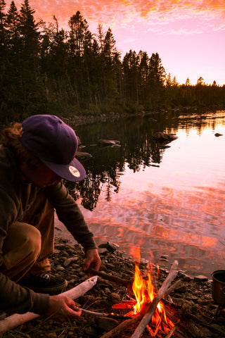 Wilderness campfire cooking 