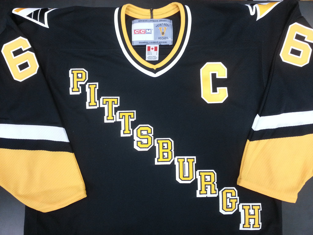 pittsburgh penguins throwback jersey