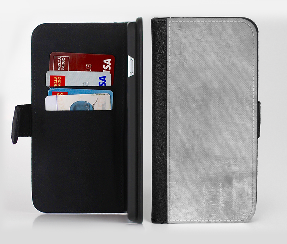 The Wrinkled Silver Surface Ink-Fuzed Leather Folding Wallet Cre