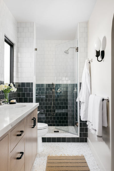 shower with square tile