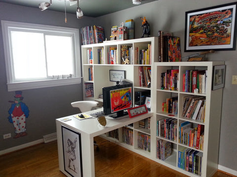 Comic reading room desk