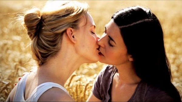 best-lesbian-movie-of-all-time-kiss-me