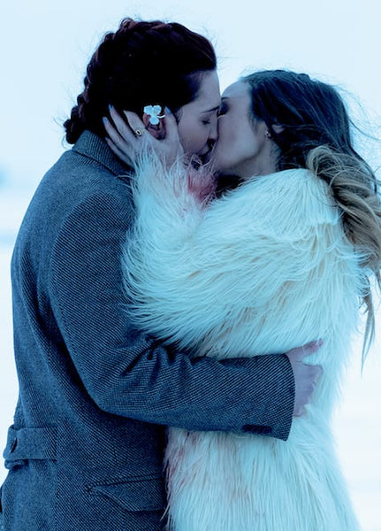 Wayhaught Kiss in the Garden in Wynonna Earp Season 4 Episode 2