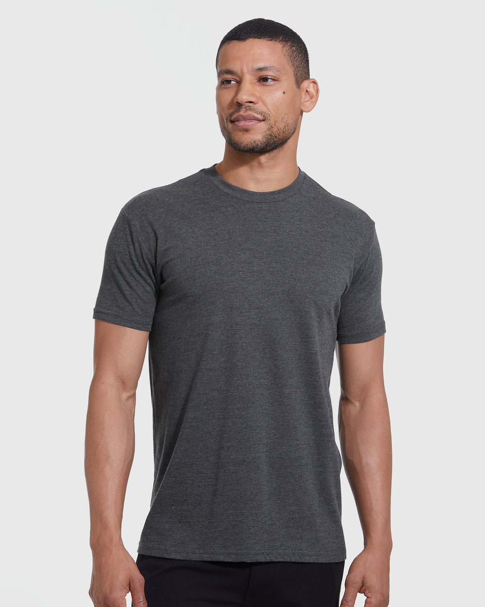 Frank And Oak The Slim Fit Essential T-Shirt in Black