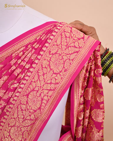 How to pin saree on shoulder?